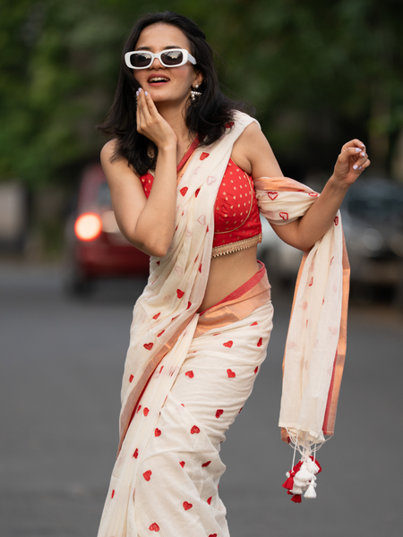 SAREEN Cream Mal Cotton Saree with Red Heart Butti & Copper Border