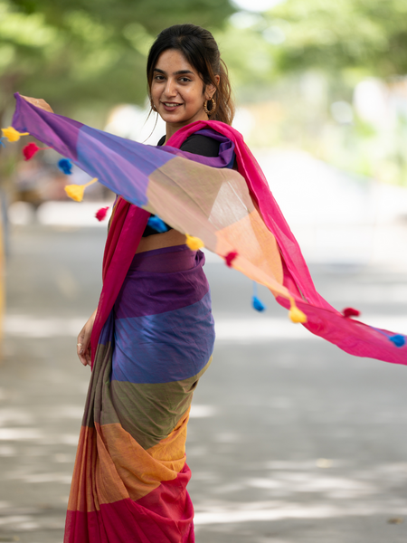 SAREEN Vibrant Multicolor Ombre Mal Cotton Saree with Rainbow Flow Pallu