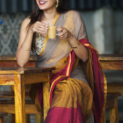 SAREEN Vibrant Multicolor Ombre Mal Cotton Saree with Rainbow Flow Pallu